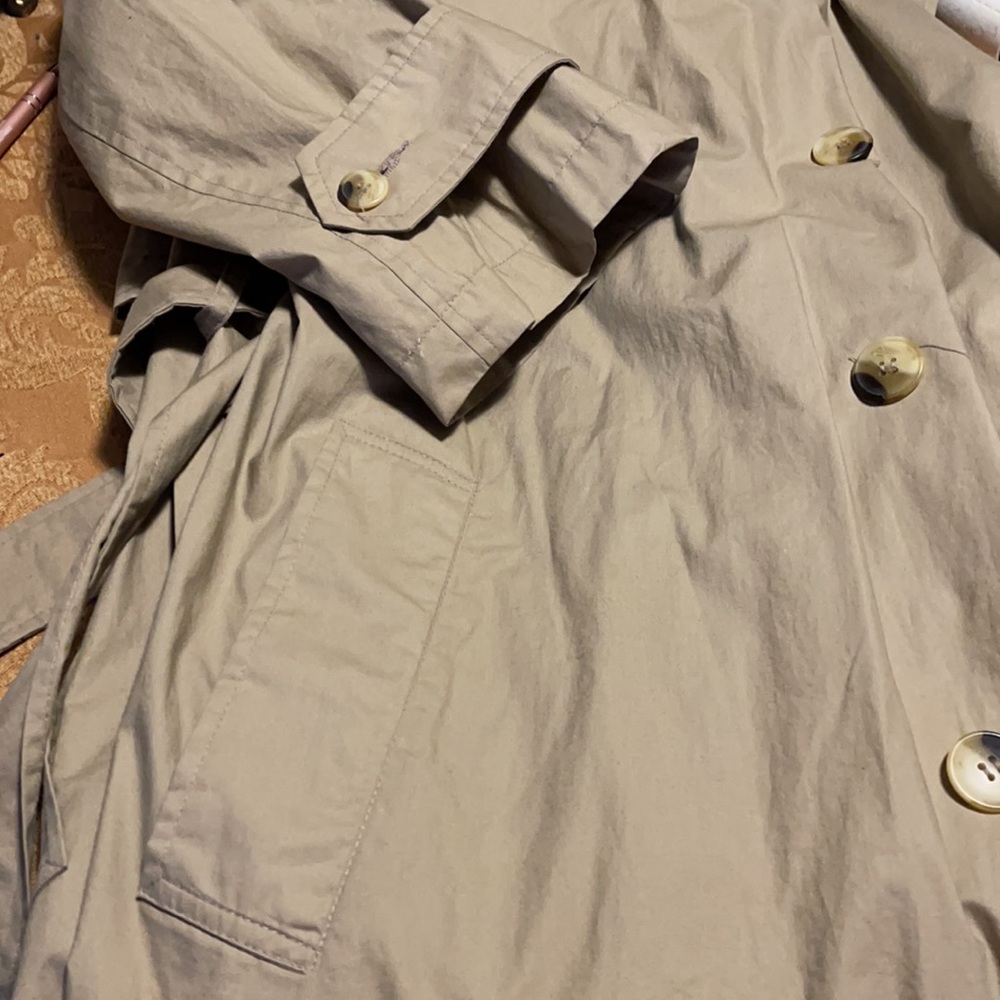 Used rain coat size L - Picture 8 of 16